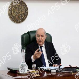 Le président de la République préside une réunion du Conseil des ministres