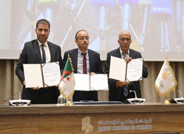 Logements AADL 3: signature d'une convention entre le ministère, la BNH et l'AADL