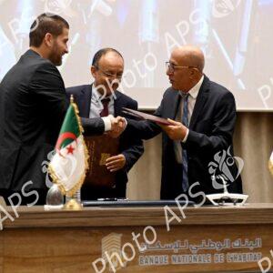 Logements AADL 3: signature d'une convention entre le ministère, la BNH et l'AADL