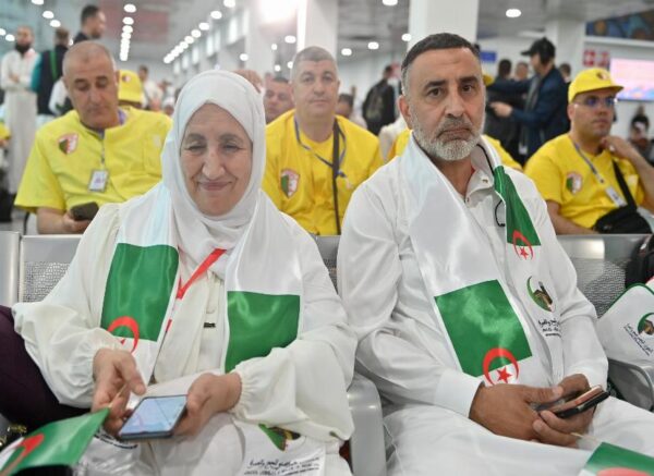 Alger (Hadj 1446)  : Le premier groupe de pèlerins algériens quitte la pays pour les lieux saints