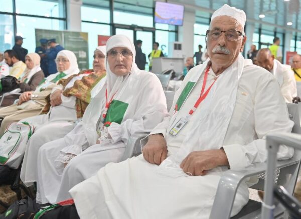 Alger (Hadj 1446)  : Le premier groupe de pèlerins algériens quitte la pays pour les lieux saints