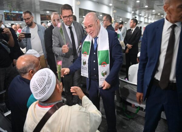 Alger (Hadj 1446)  : Le premier groupe de pèlerins algériens quitte la pays pour les lieux saints