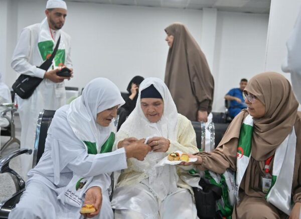 Alger (Hadj 1446)  : Le premier groupe de pèlerins algériens quitte la pays pour les lieux saints