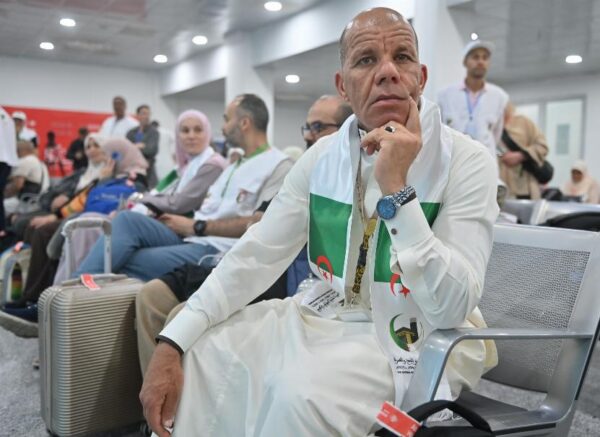 Alger (Hadj 1446)  : Le premier groupe de pèlerins algériens quitte la pays pour les lieux saints