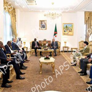 Le président de la Cour constitutionnelle reçoit une délégation de la Cour constitutionnelle du Zimbabwe