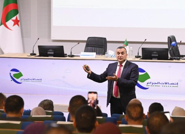 Développement du paysage numérique en Algérie: rencontre consultative avec les créateurs de contenu