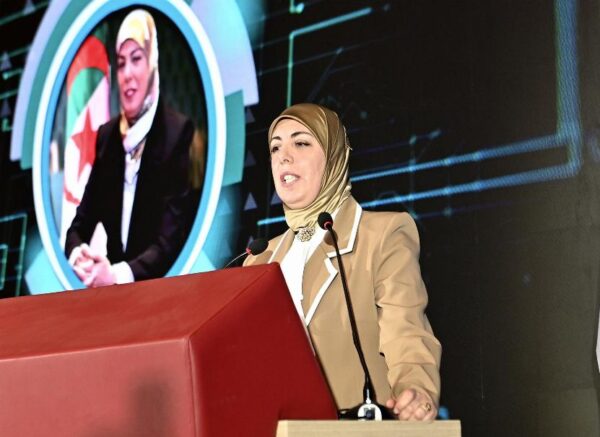 HCN : journée d'information sous le thème : Pour une Algérie numérique 2030