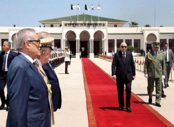Le Président de la République quitte Alger à destination de la Slovénie pour une visite d'Etat