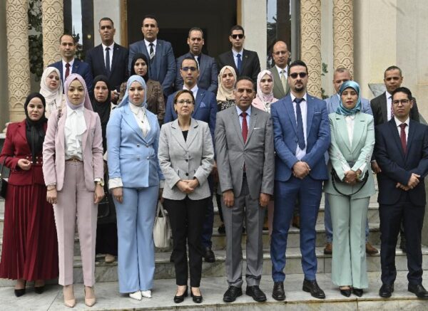 Un groupe d'étudiants de l'Ecole supérieure de la magistrature en visite au ministère des Relations avec le Parlement