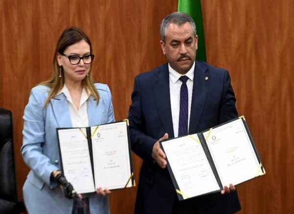 Signature d'une convention cadre portant sur les mécanismes de travail conjoint dans la lutte contre la corruption