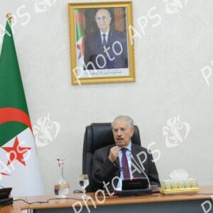 Le président du Conseil de la Nation préside une réunion de coordination avec les présidents des groupes parlementaires
