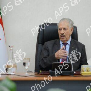 Le président du Conseil de la Nation préside une réunion de coordination avec les présidents des groupes parlementaires