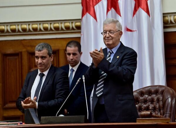 Algérie : Azzouz Nasri élu président du Conseil de la Nation