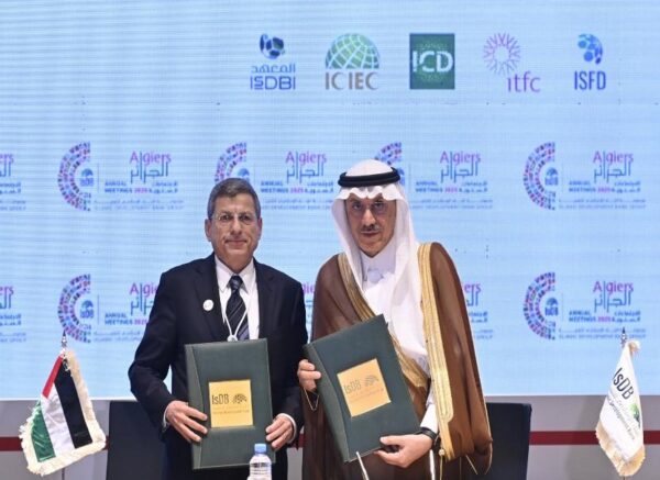 Assemblées annuelles de la BID : signature de conventions de financement et de mémorandums d'entente