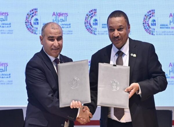 Assemblées annuelles de la BID : signature de conventions de financement et de mémorandums d'entente