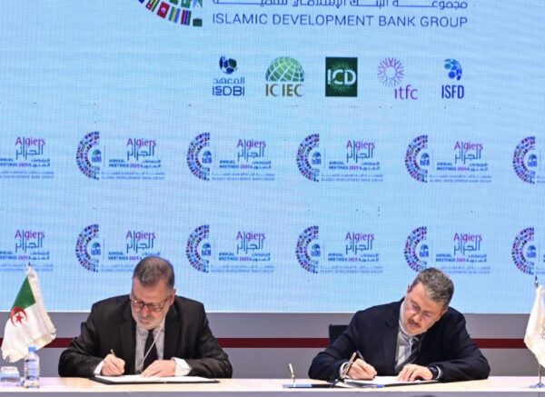 Assemblées annuelles de la BID : signature de conventions de financement et de mémorandums d'entente