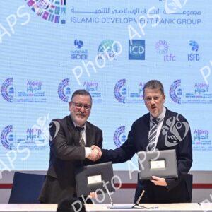 Assemblées annuelles de la BID : signature de conventions de financement et de mémorandums d'entente