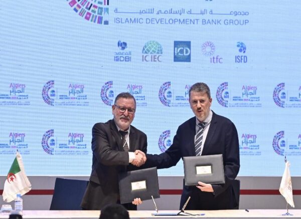 Assemblées annuelles de la BID : signature de conventions de financement et de mémorandums d'entente