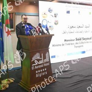 M. Sayoud préside la cérémonie de lancement du programme "ADIL"