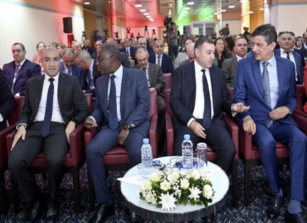 M. Sayoud préside la cérémonie de lancement du programme "ADIL"